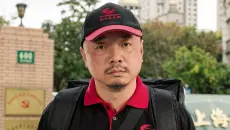 " 买房我出两千万，你出3万，房子写咱们俩名字，你总得让我平衡一下吧 ! "