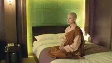 “女孩每天只接一单生意却能月入千万，只因她对每个顾客都会 掏心掏肺”，一口气看完《身价》